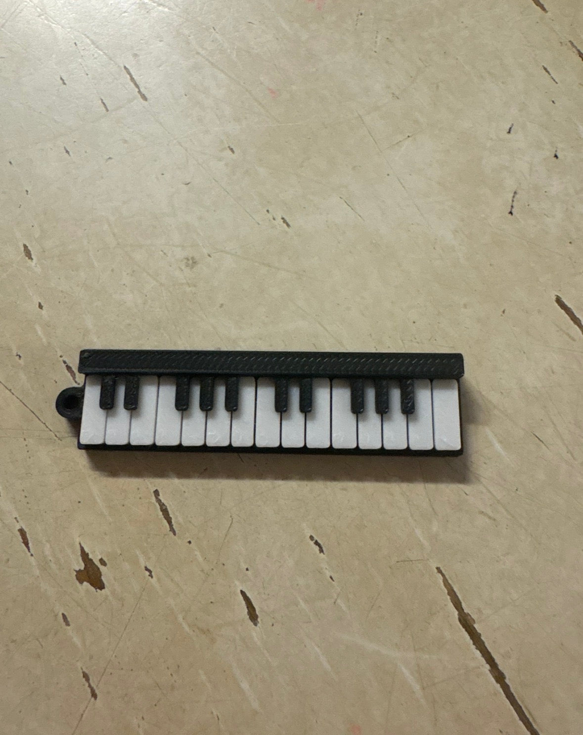 Keyboard/Piano keychain