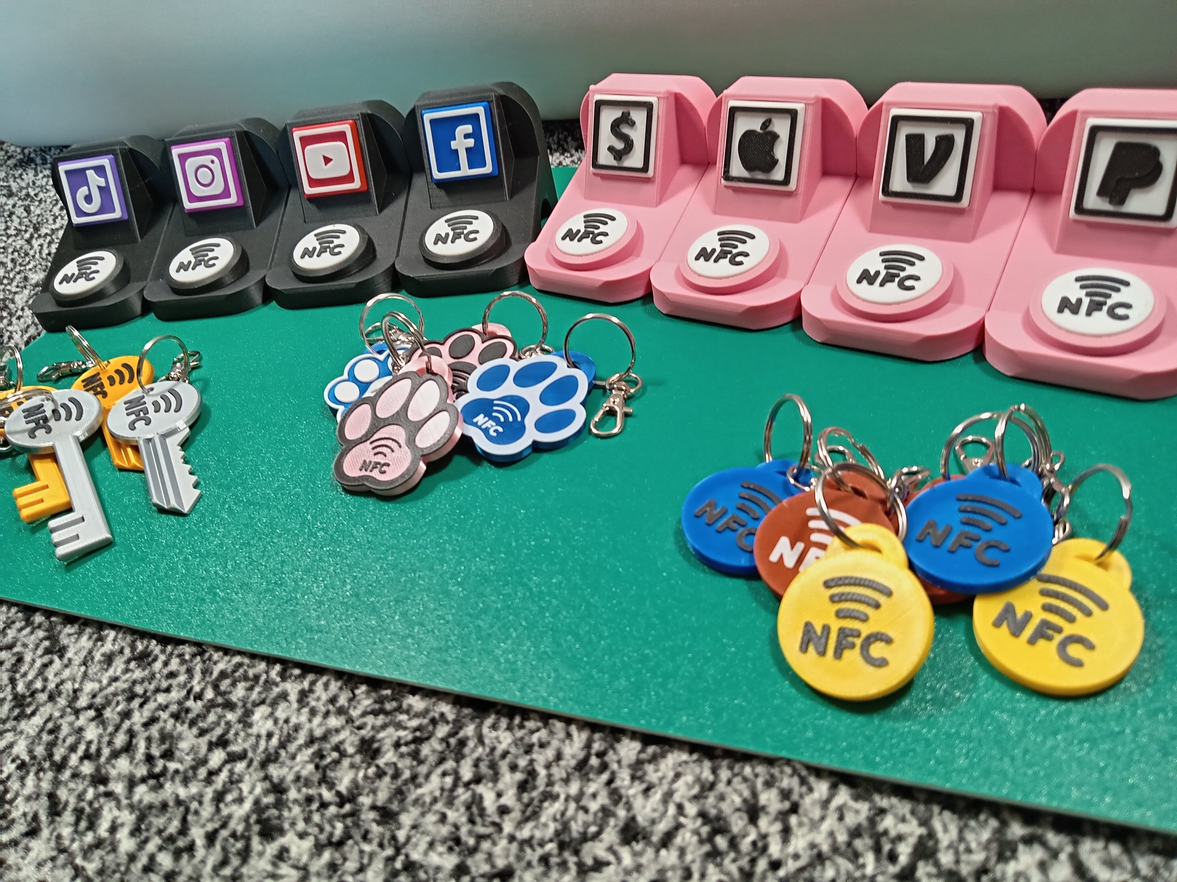 NFC Tap Point - Payments - Social Media - Modular