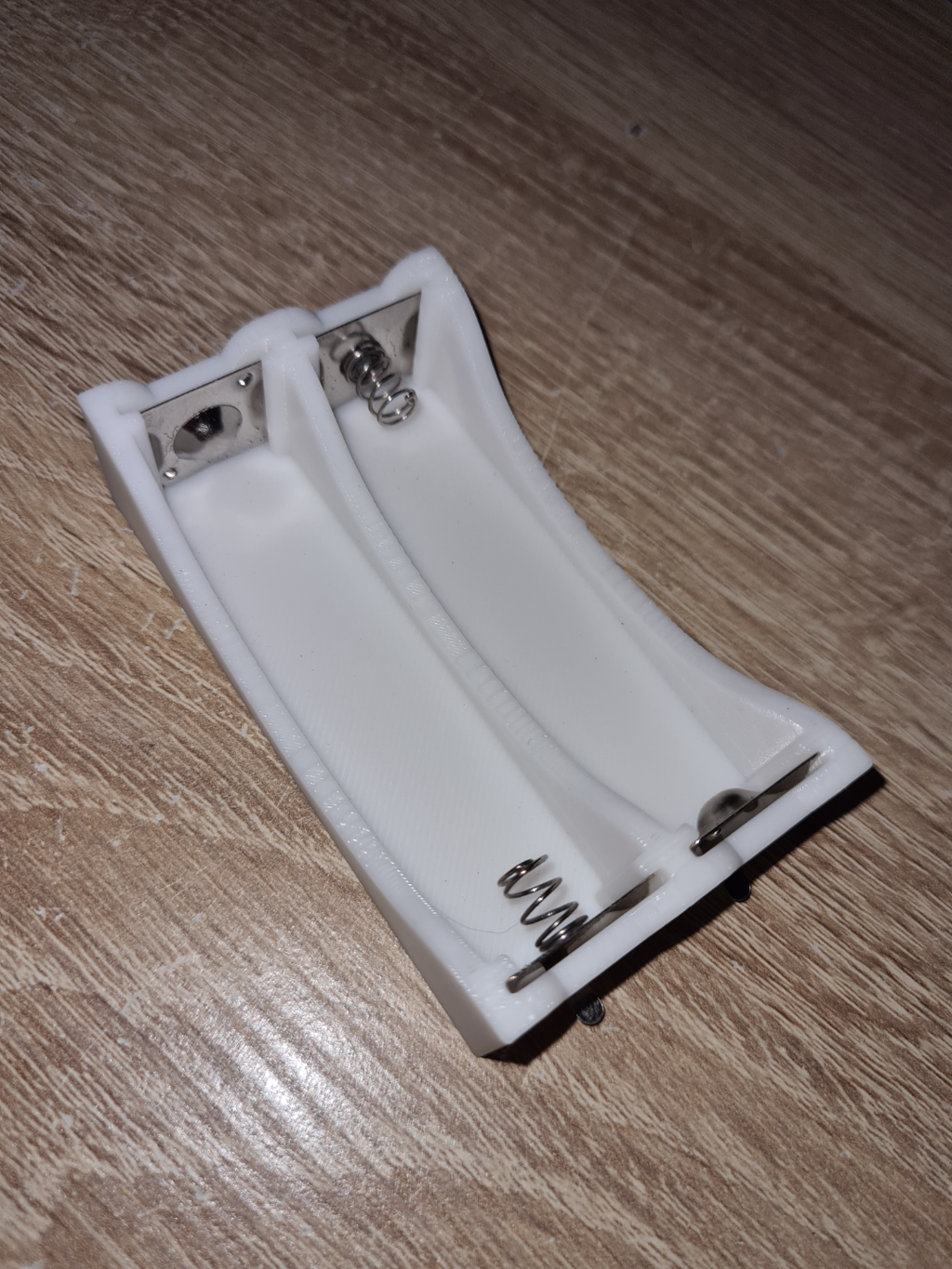 Simple 18650 lipo basket/holder (1S and 2S)