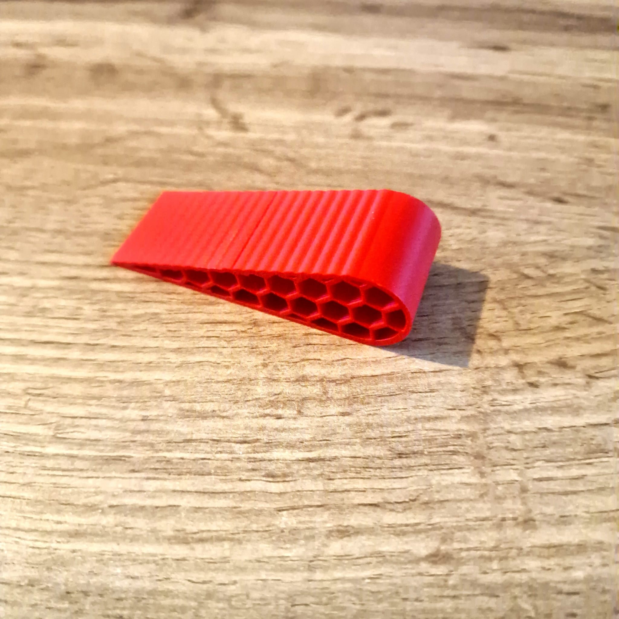 Honeycomb door stopper
