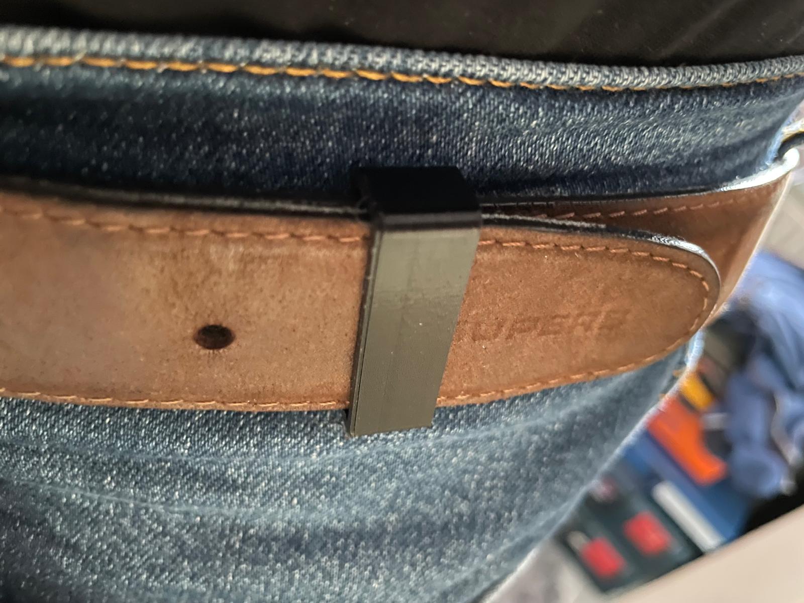 Gürtelschlaufen für Ledergürtel Beltbuddy