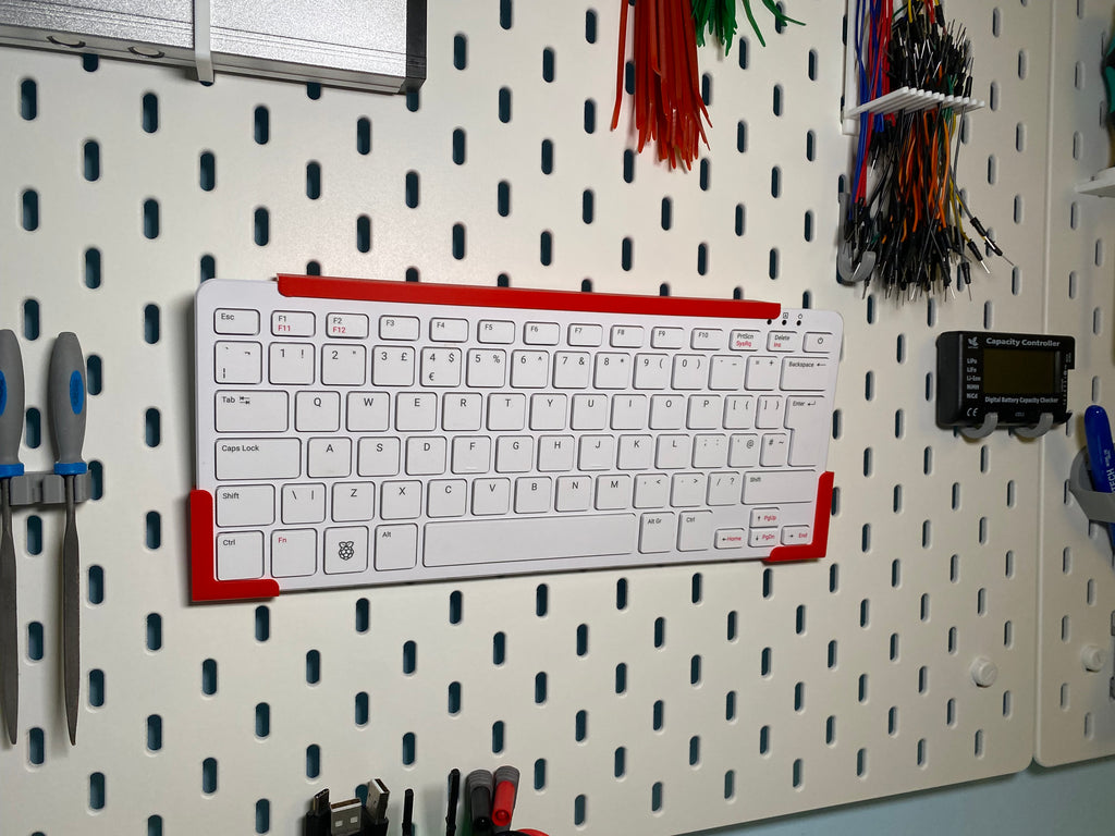 RaspberryPi 400/500 Holder with Dustcap for Skadis