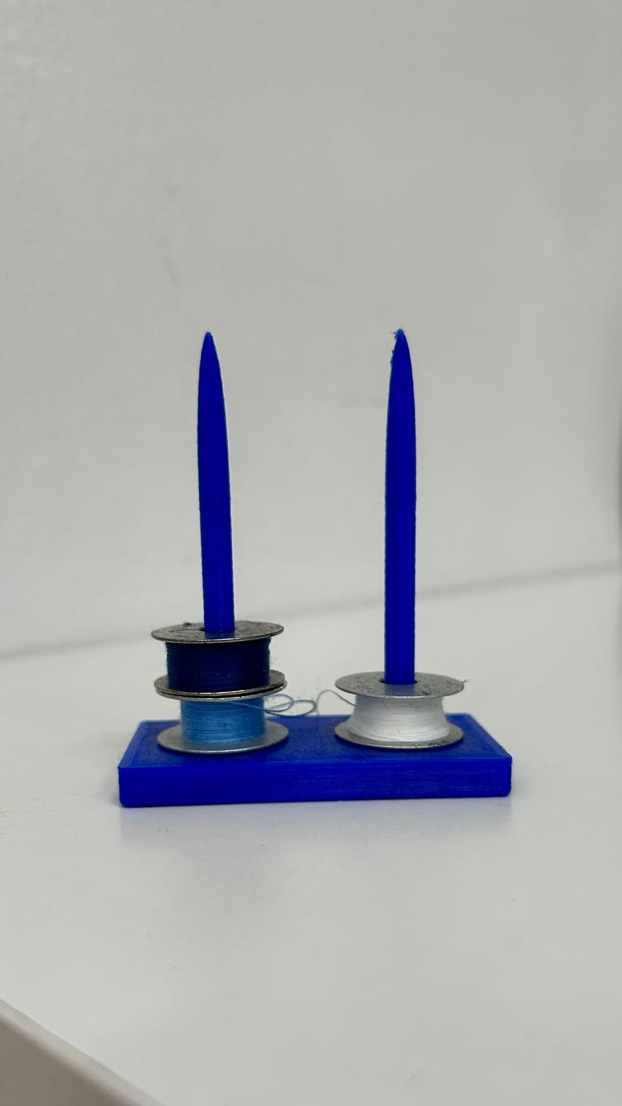 Soporte canillas de coser con imán