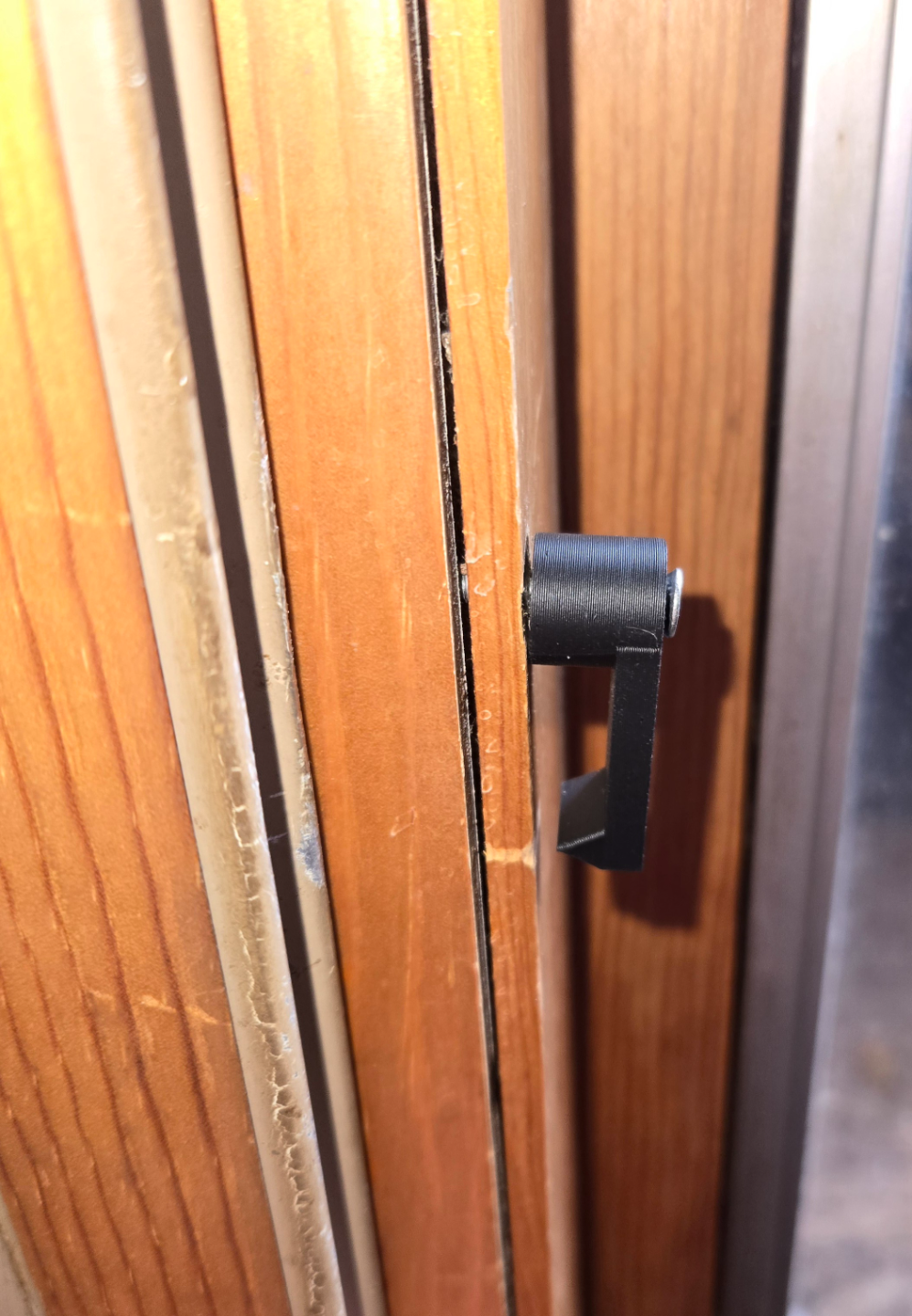 Screen Door Clip