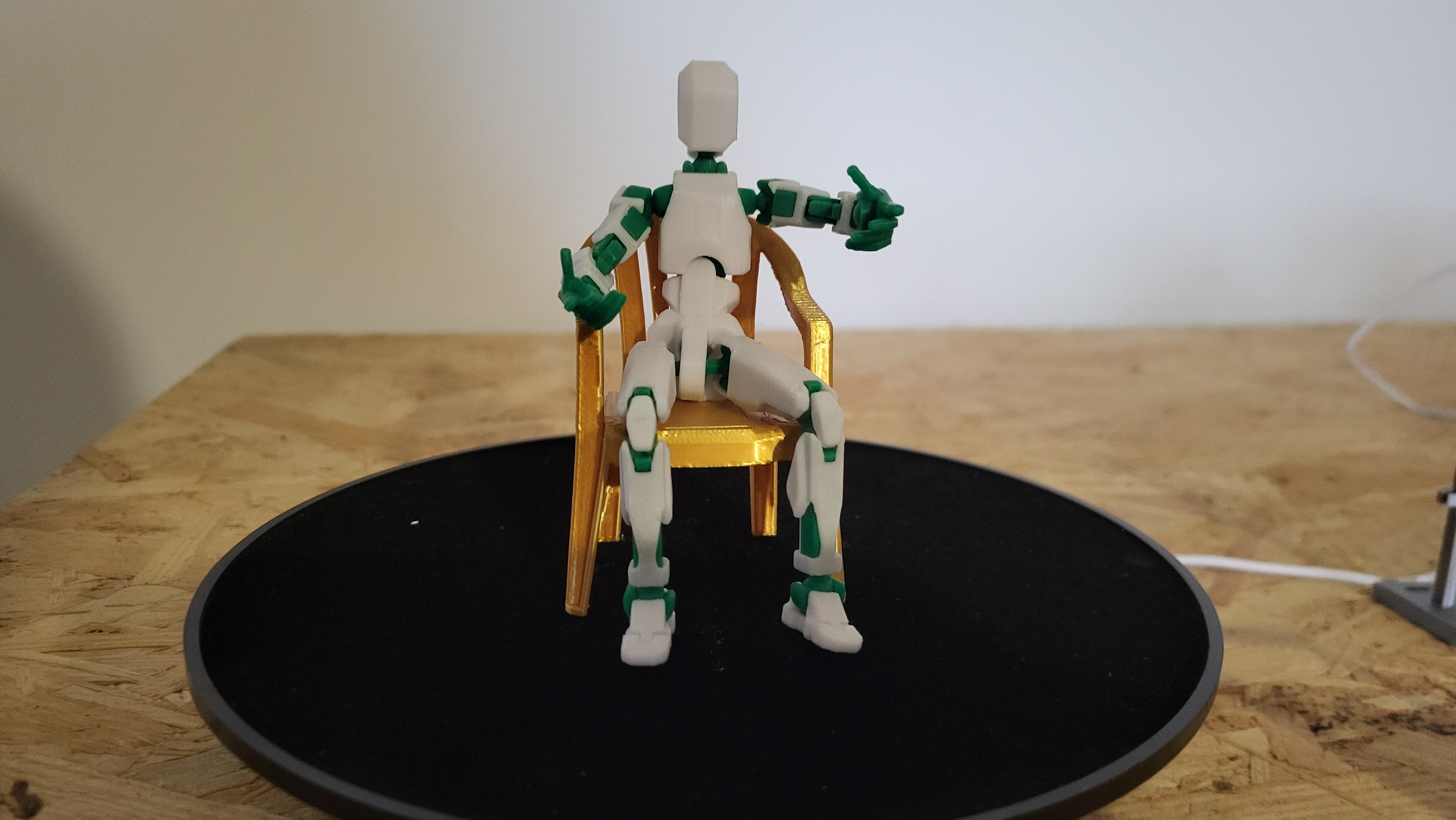 Plastic Garden Chair for Dummy 13