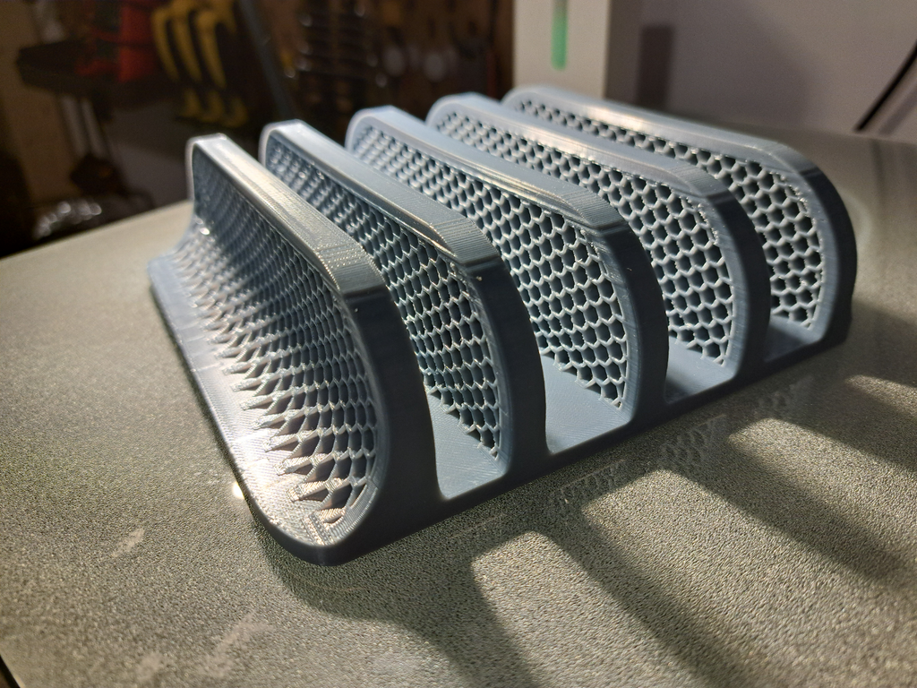 Laptop Vertical Stand (4 slots: 15mm, 3 x 22mm)