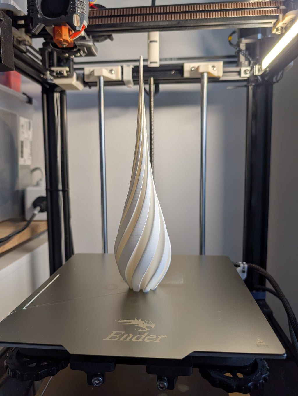 Spiral Christmas Tree Topper (Vase Mode)
