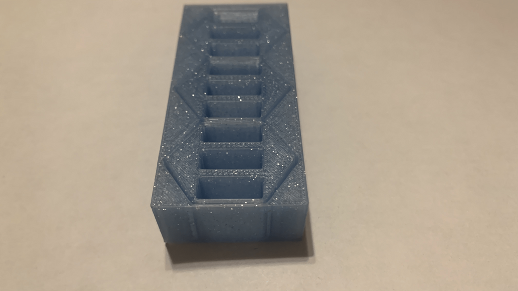 9 USB-A flash drive holder