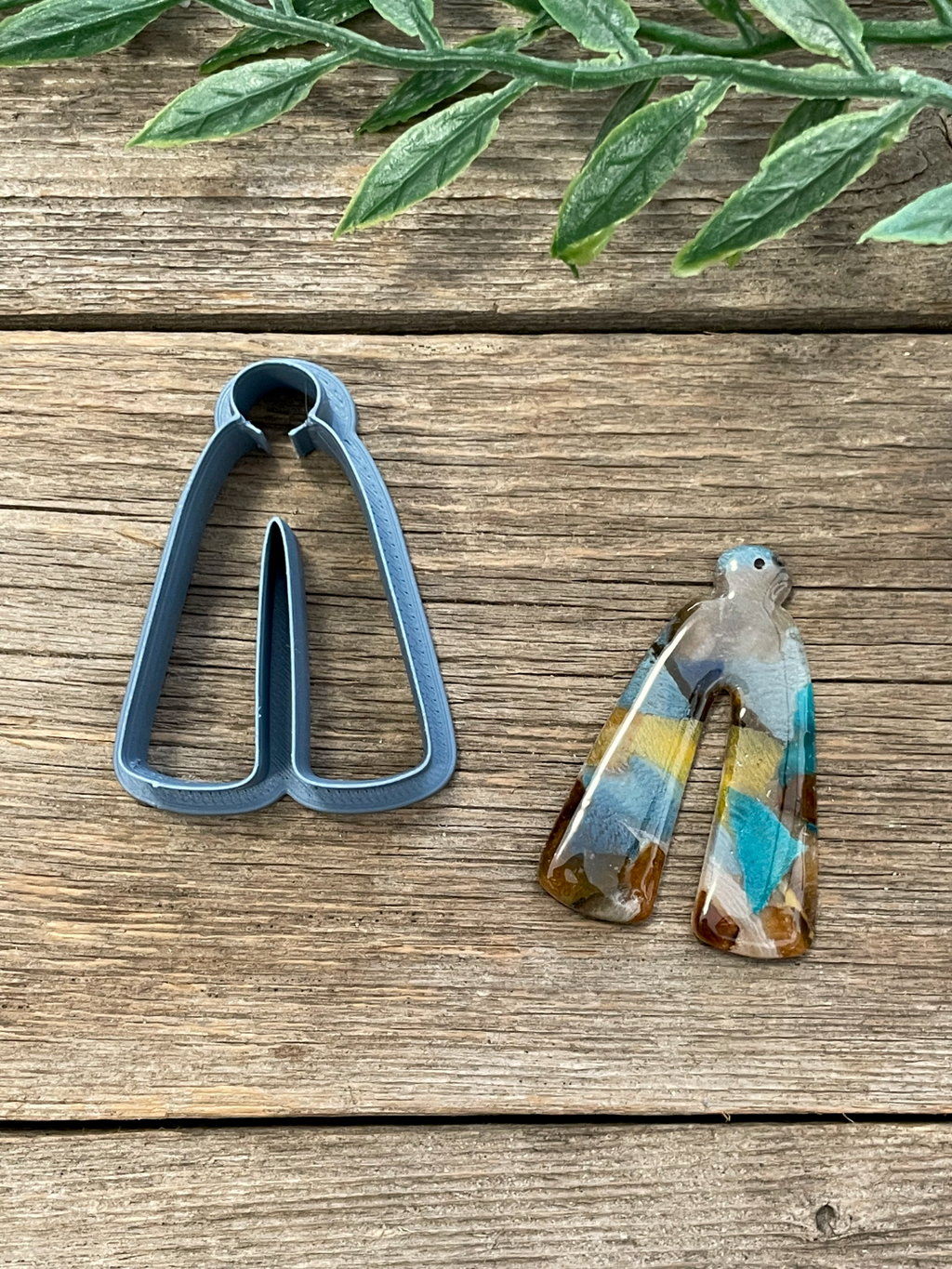 Bellbottoms Earring Cutter