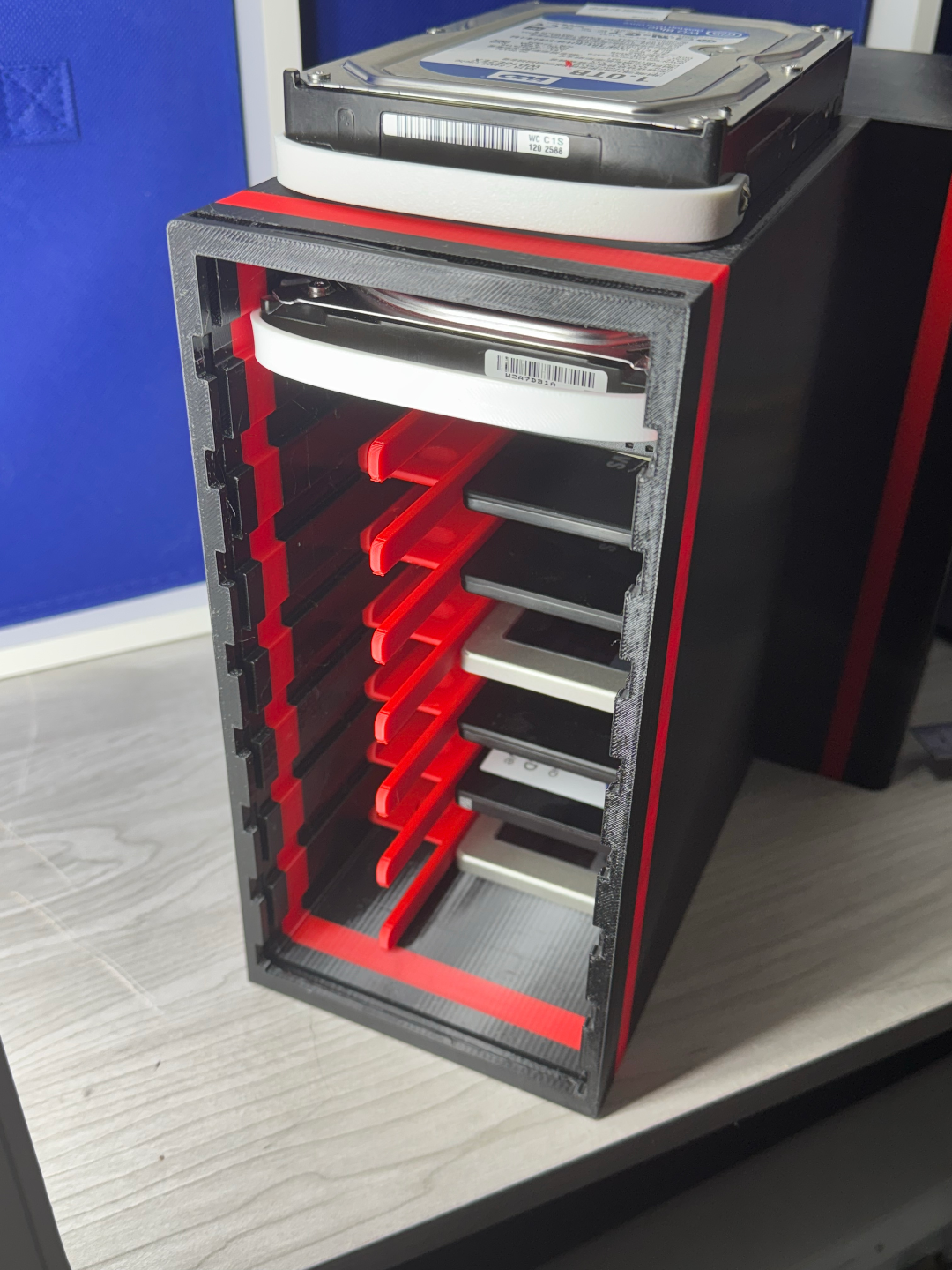 pillarpro - Open Source 8-bay NAS + 3.5" drives.