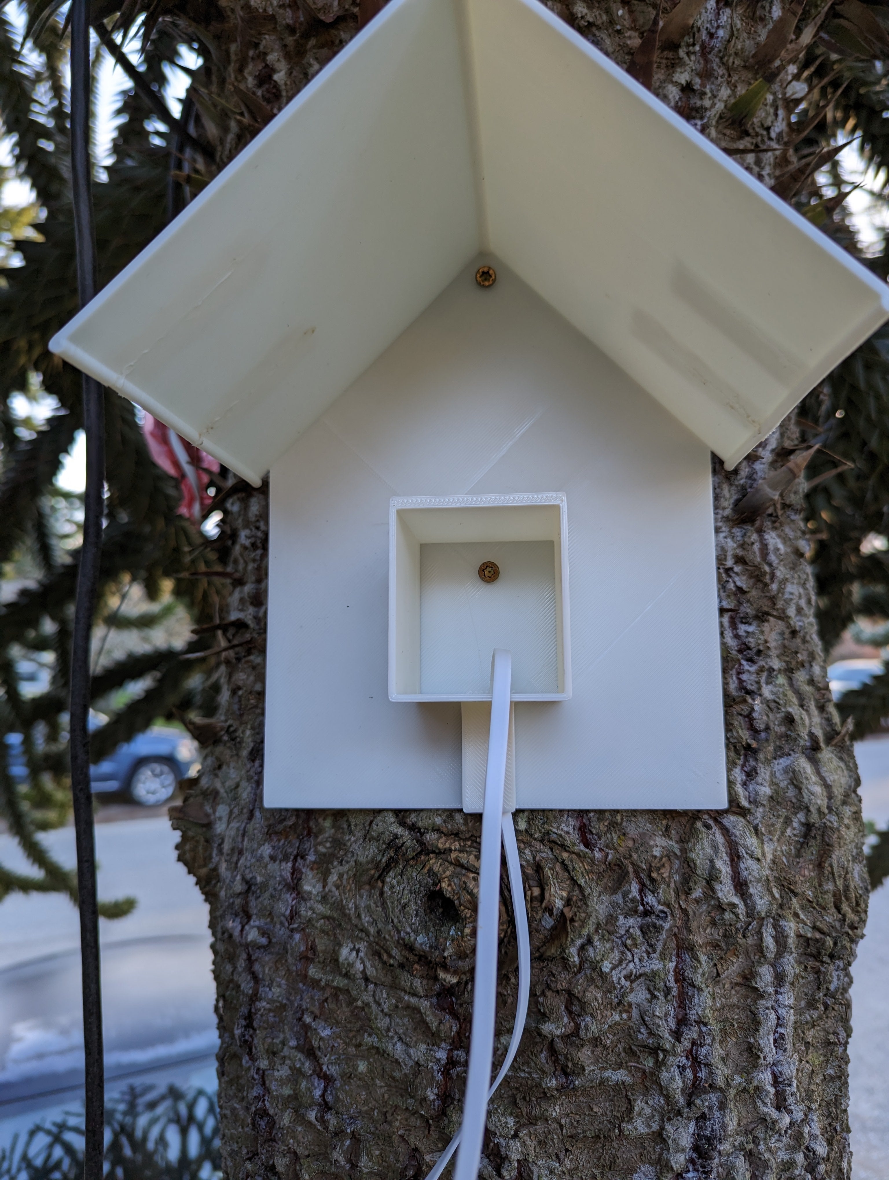 Parametric Bird Feeder For Wyze Cam and Similar