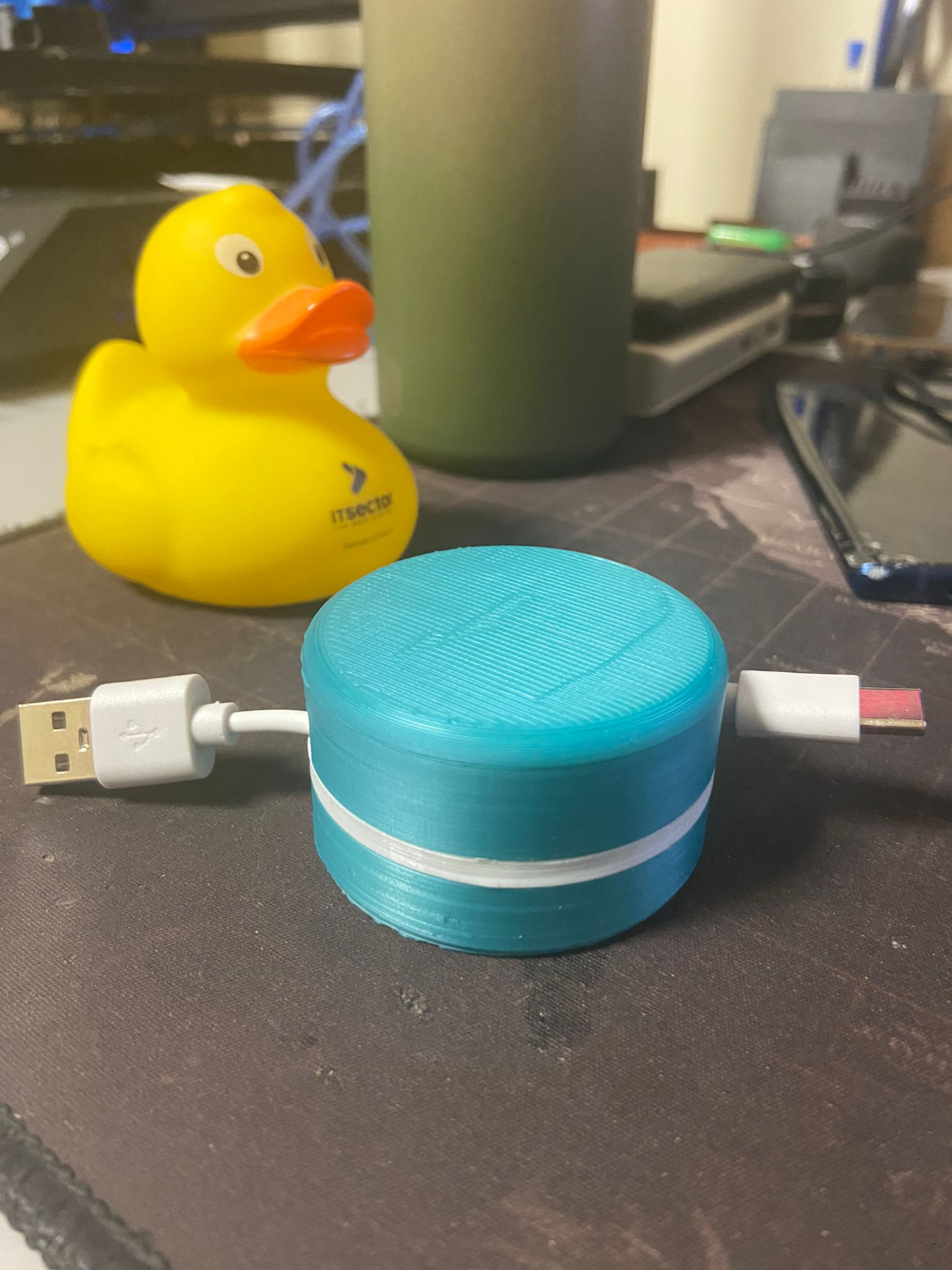 USB Cable organize