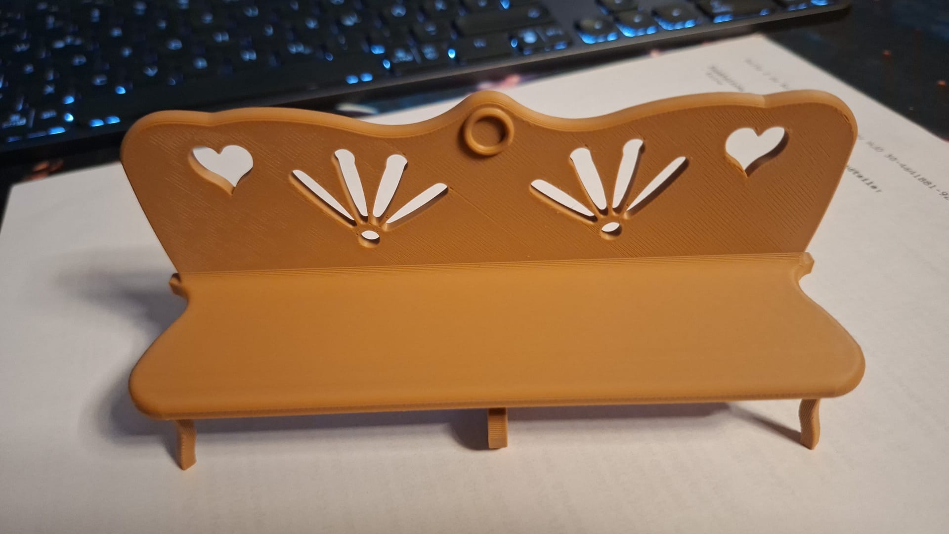 Rustic Dollhouse Bench – Sylvanian Scale Furniture