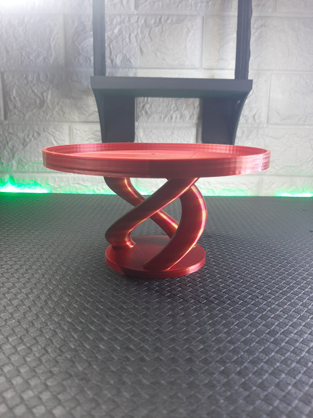 MODERN TRAY