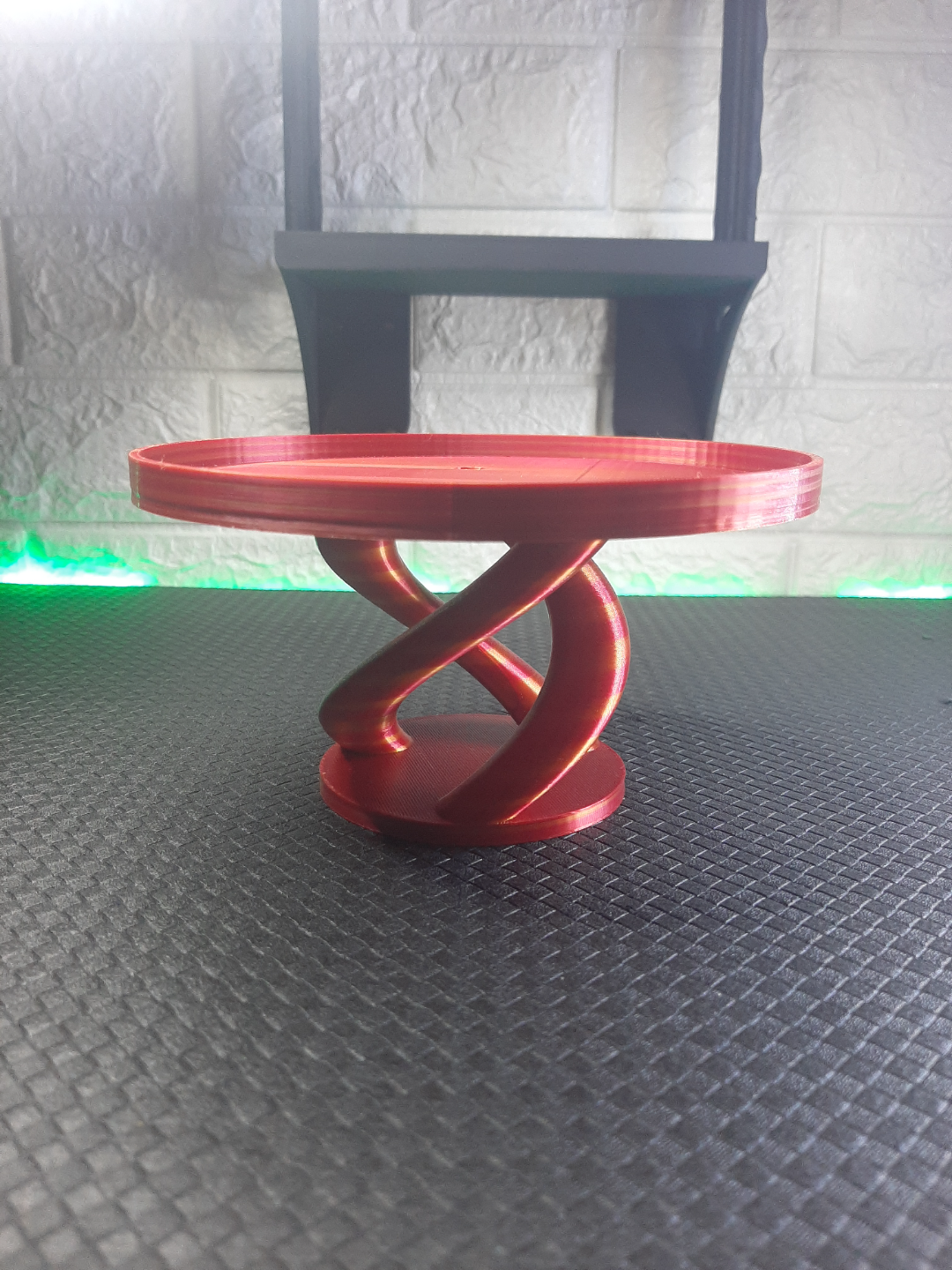 MODERN TRAY