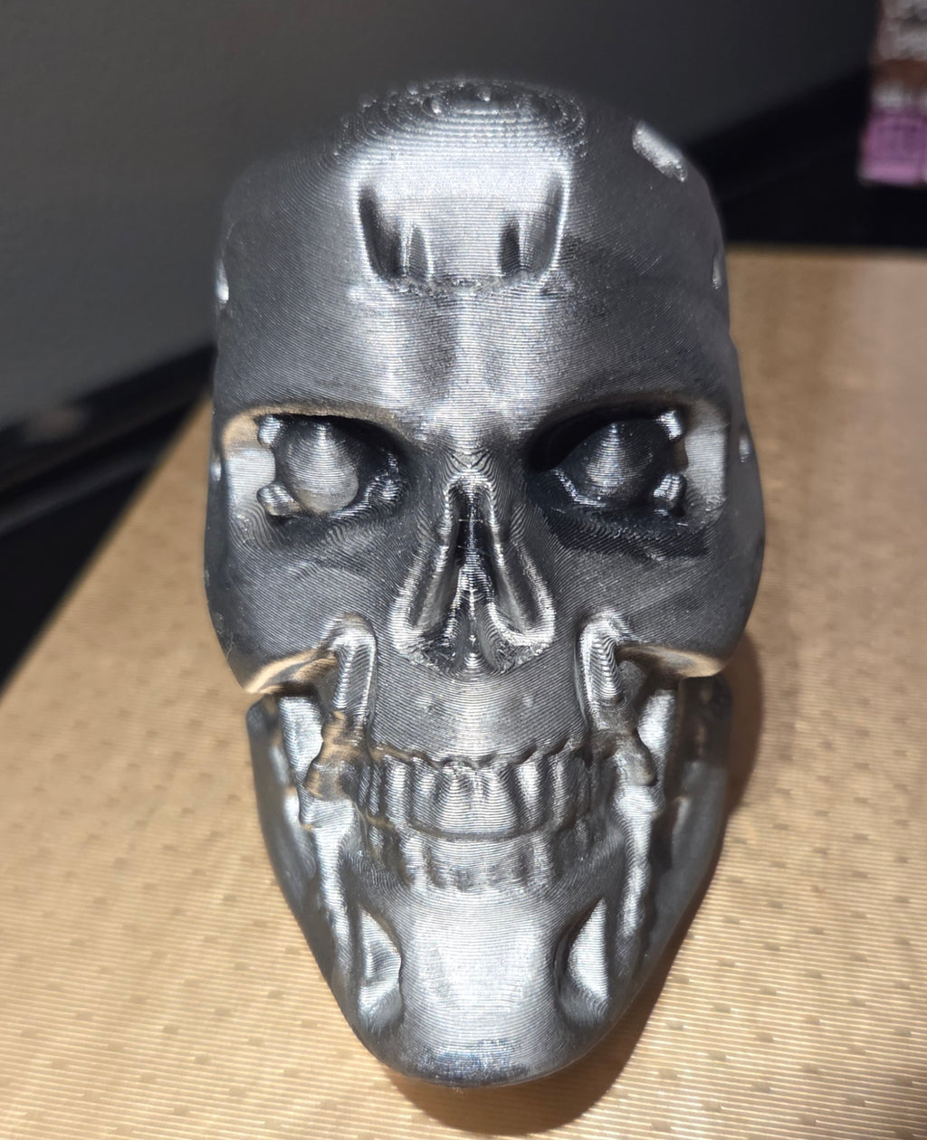 Terminator T-800 Skull (Use Supports to print!)