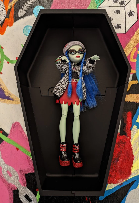 Monster High Haunt Couture Style Display Shelf