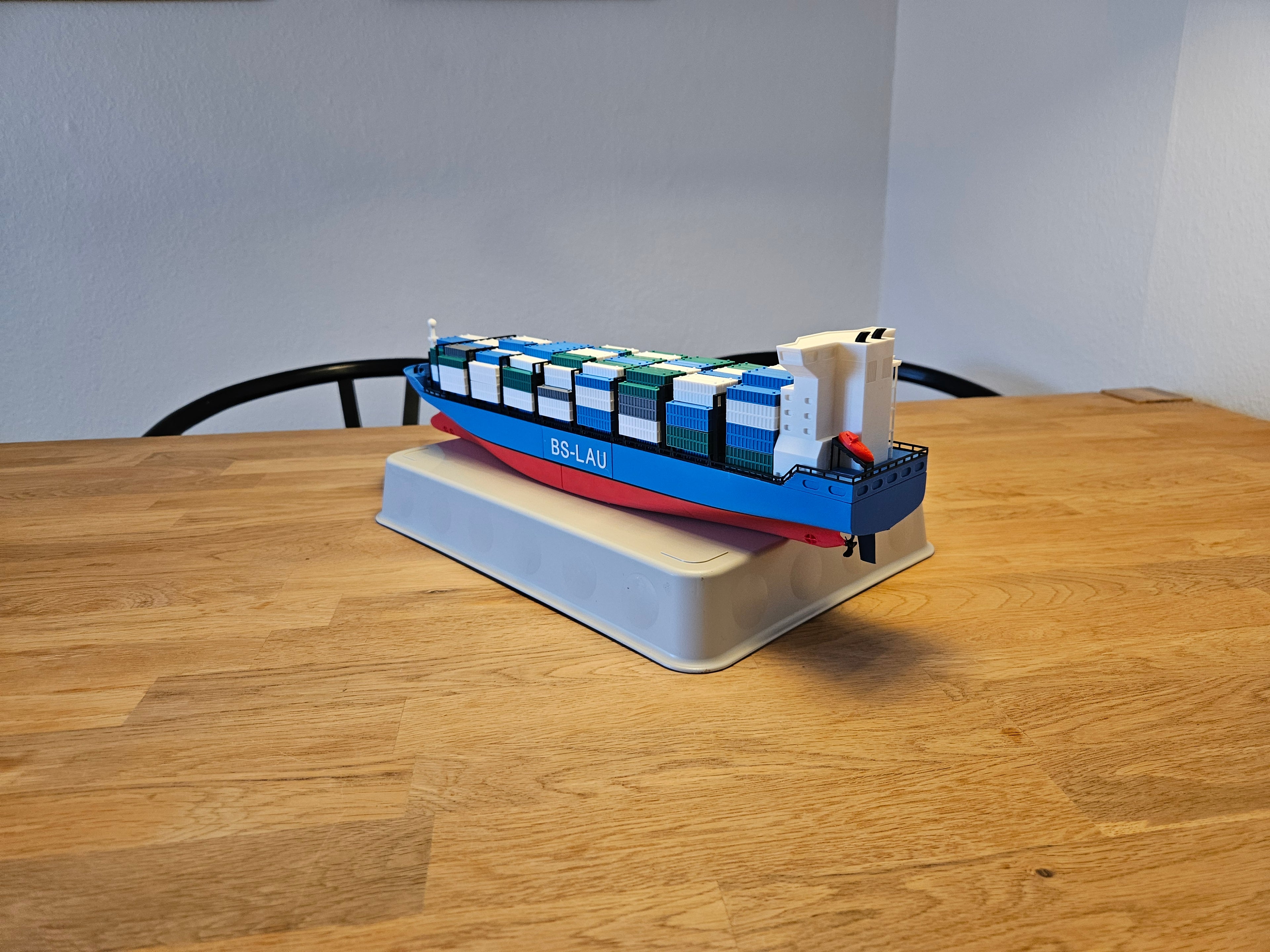 Container ship 1:400