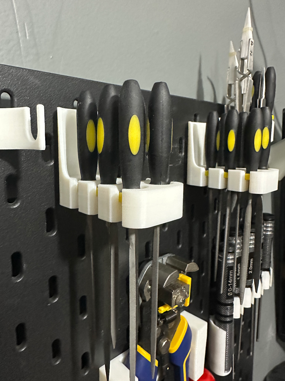 Needle file Holder for IKEA Skadis