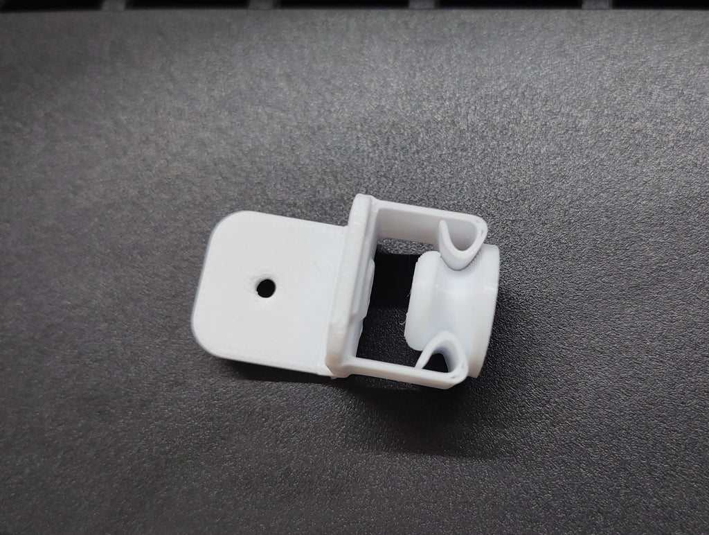 CABINET DOOR LATCH – M3 & M4