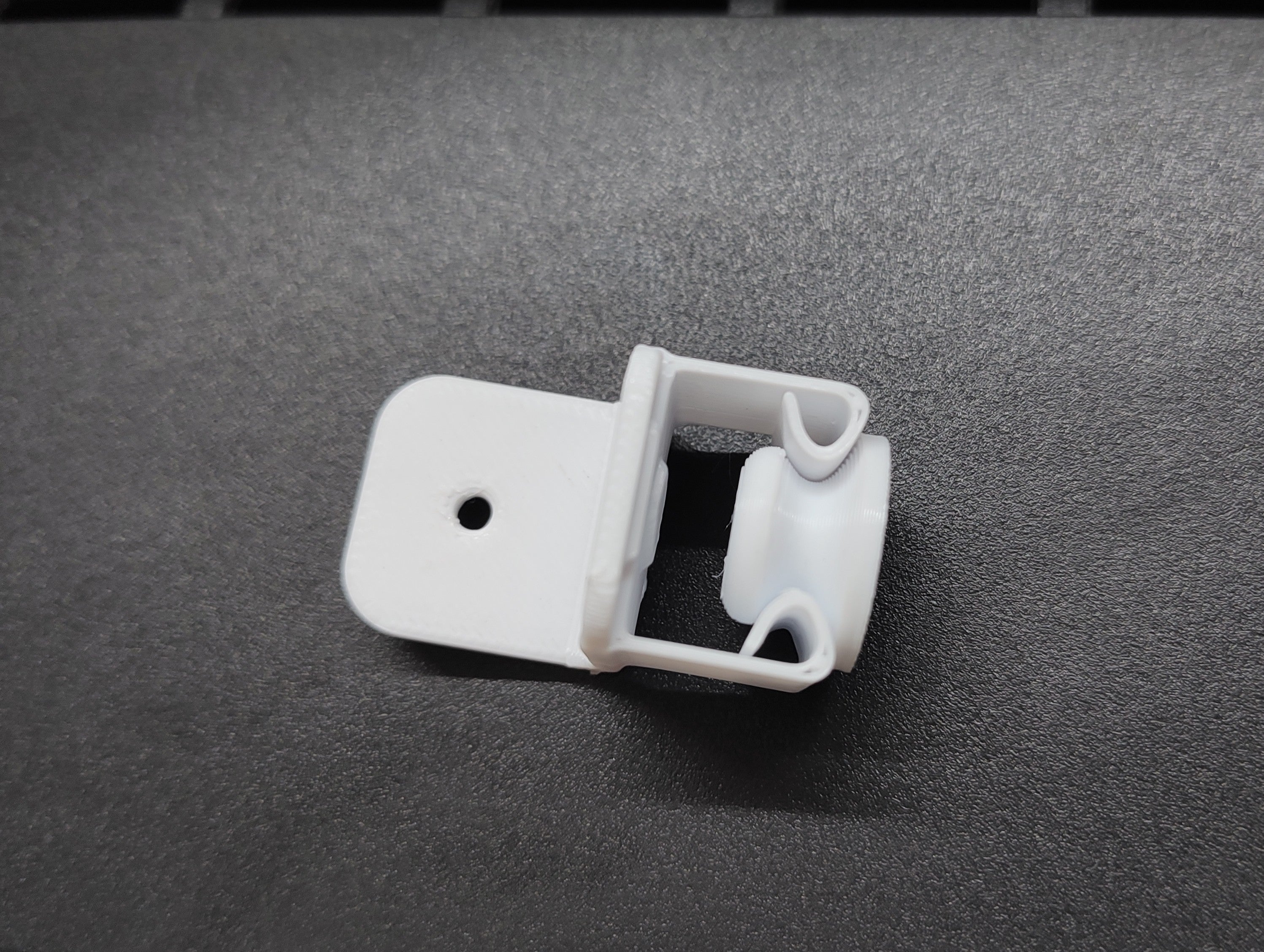 CABINET DOOR LATCH – M3 & M4