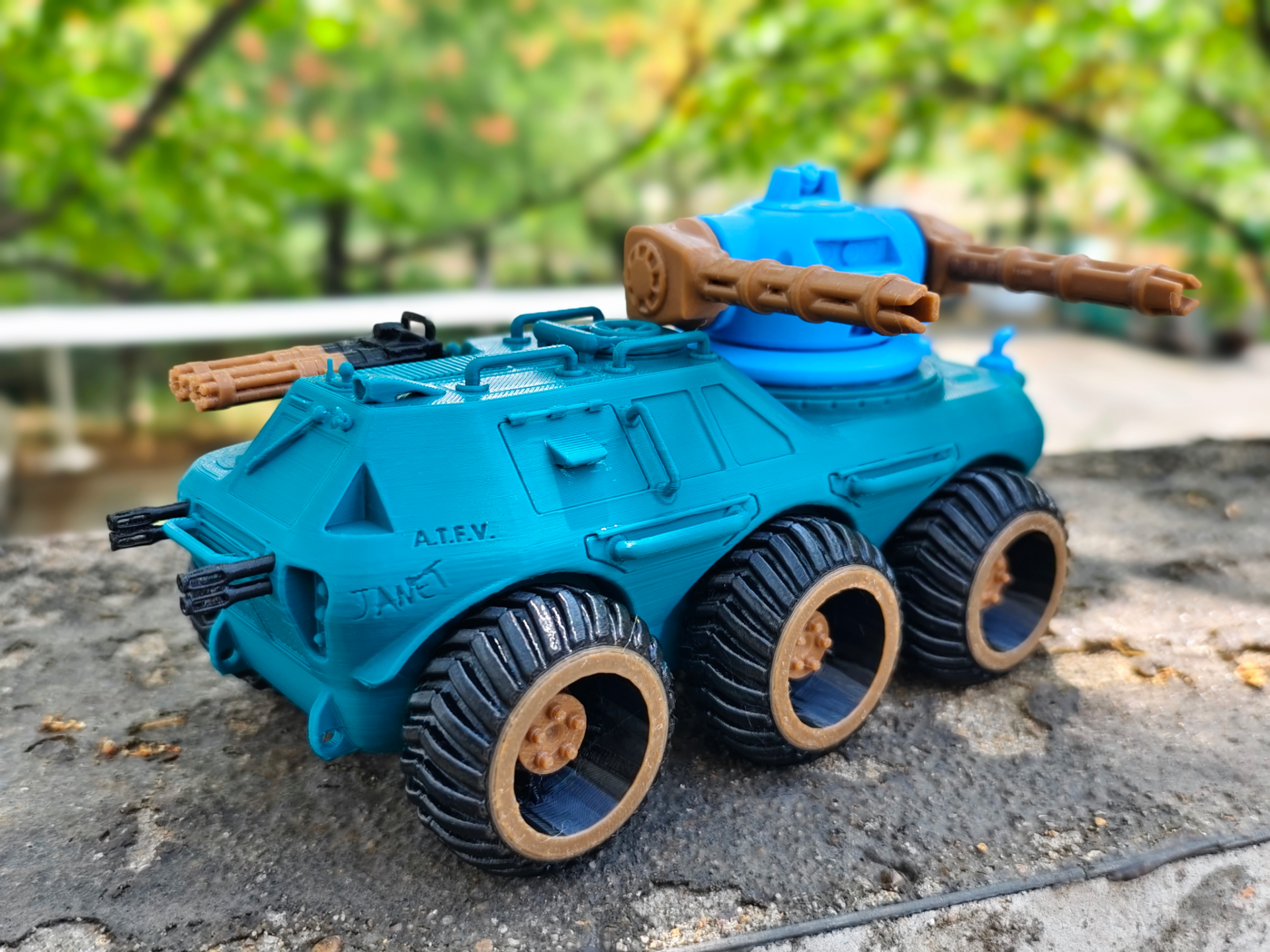 Future allterrain combat vehicle toy tank未来全地形装甲战车