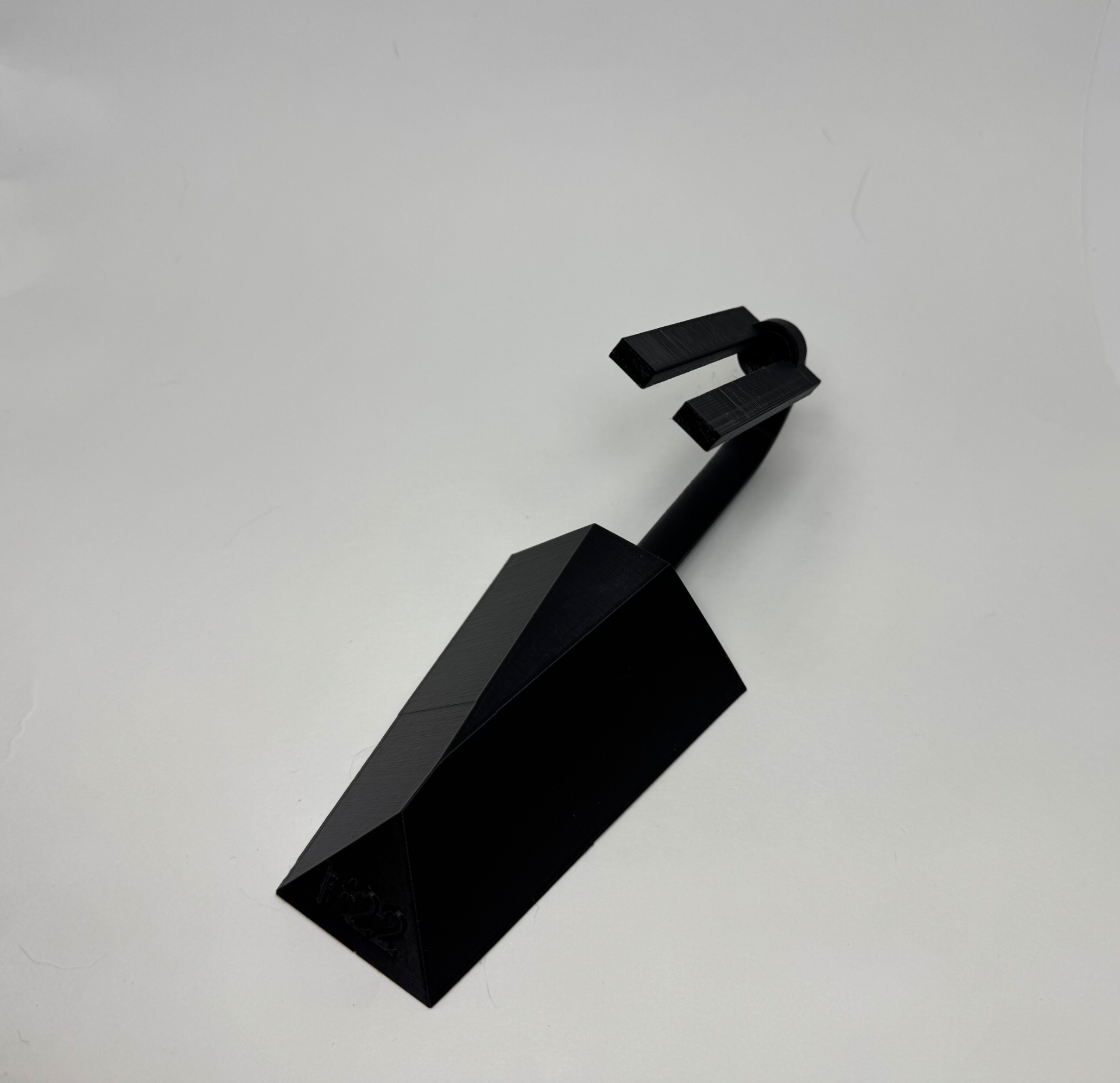F22 with Removable Stand