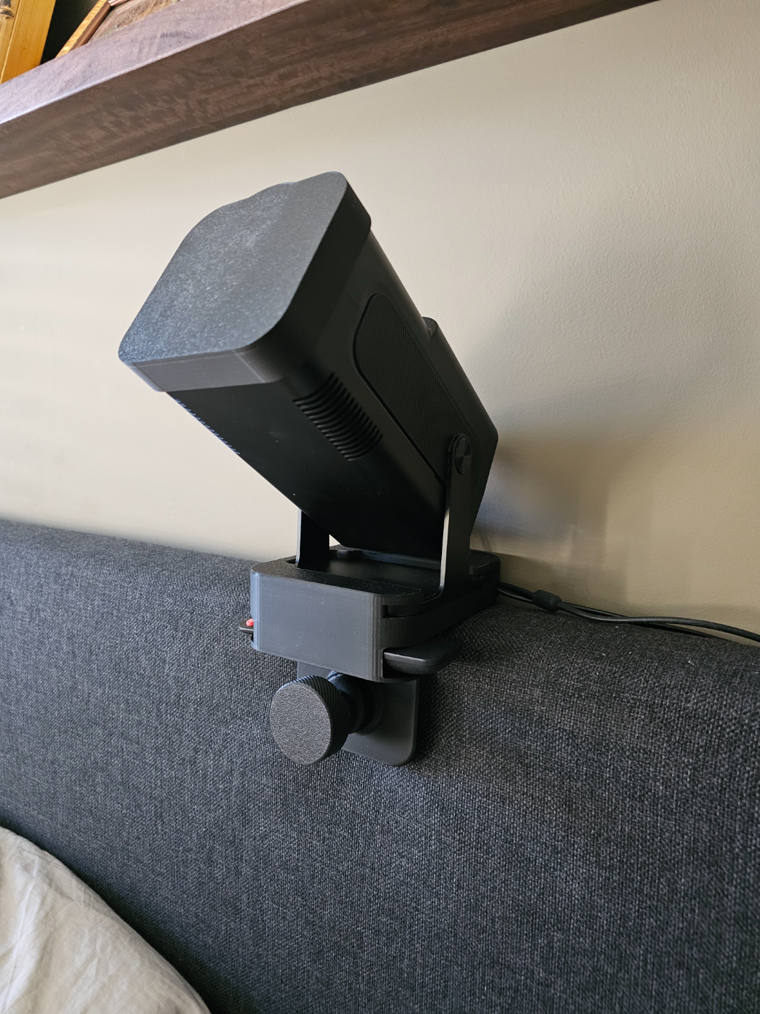 Magcubic HY320 Beamer Bracket