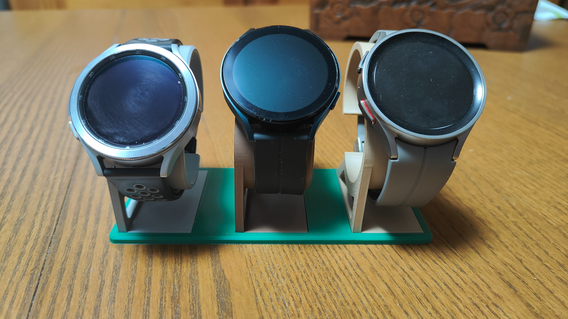 3-module front watch holder
