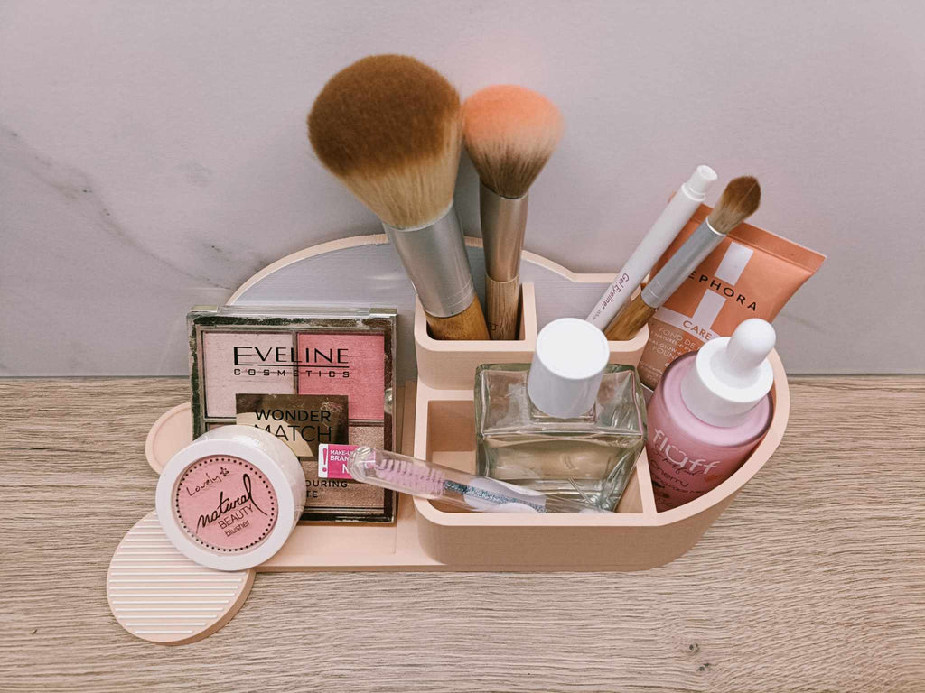 Makeup organizer