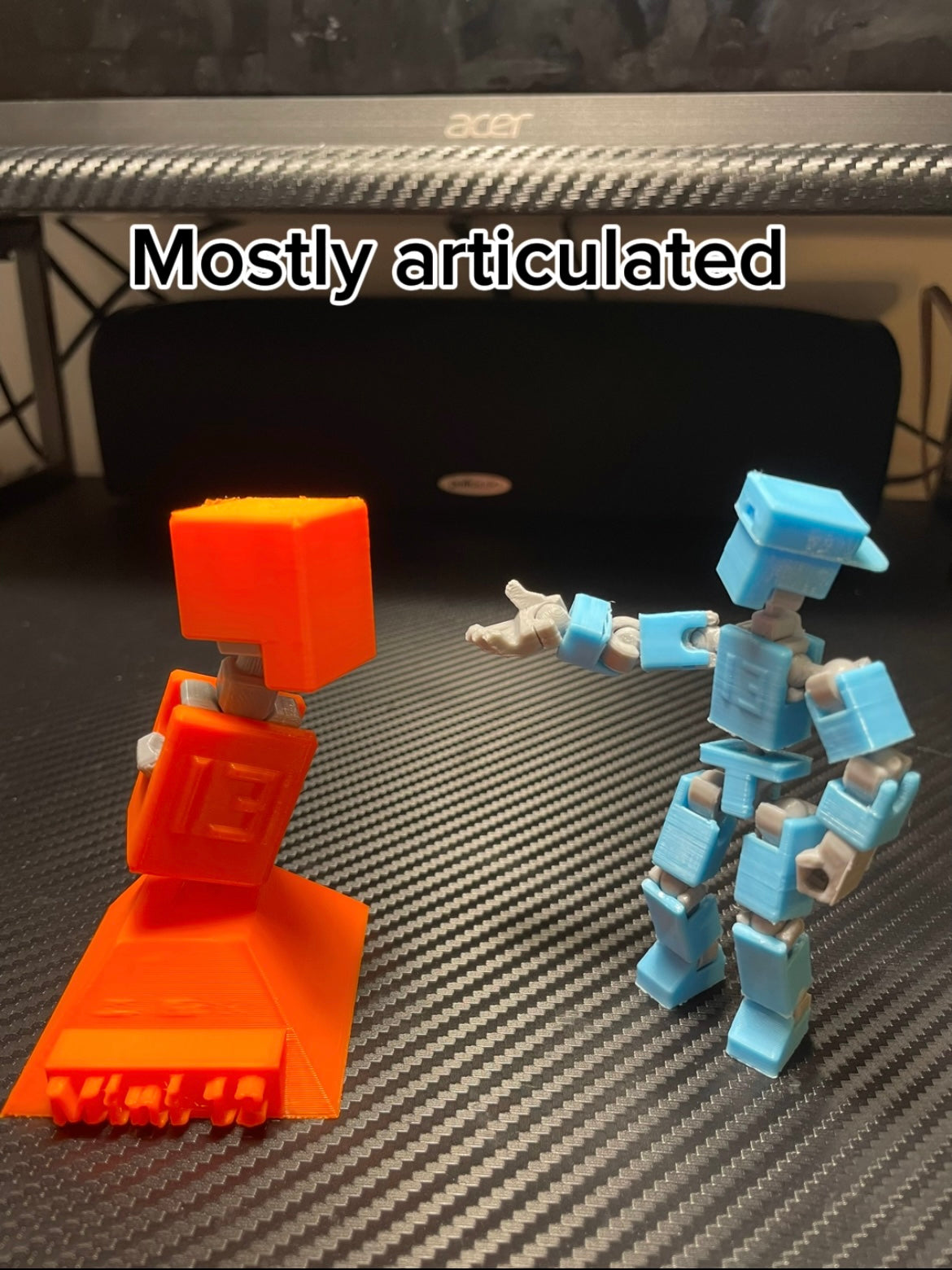 Articulated mini 13 statue multi color