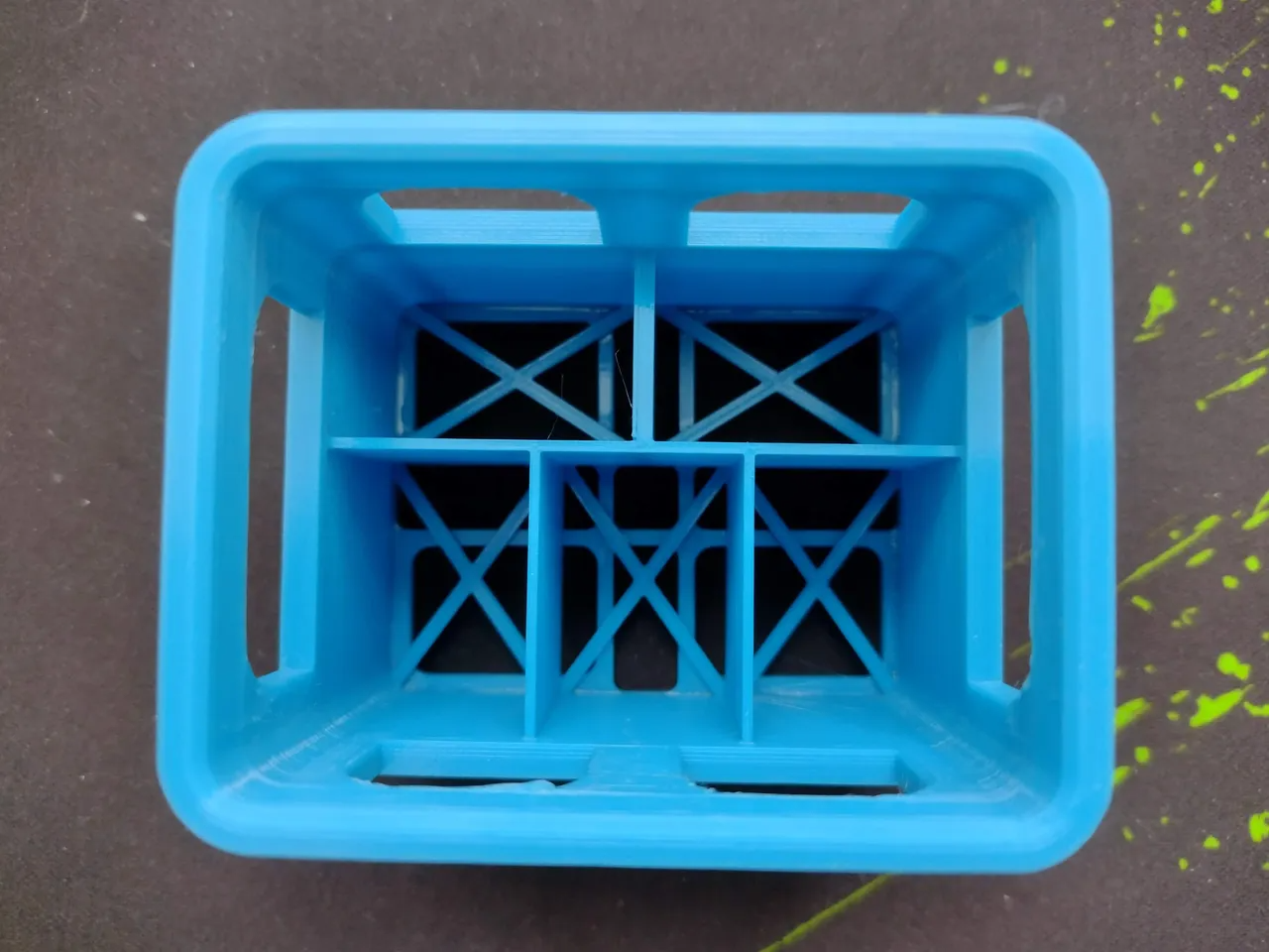 Customizable & stackable beer crate for batteries