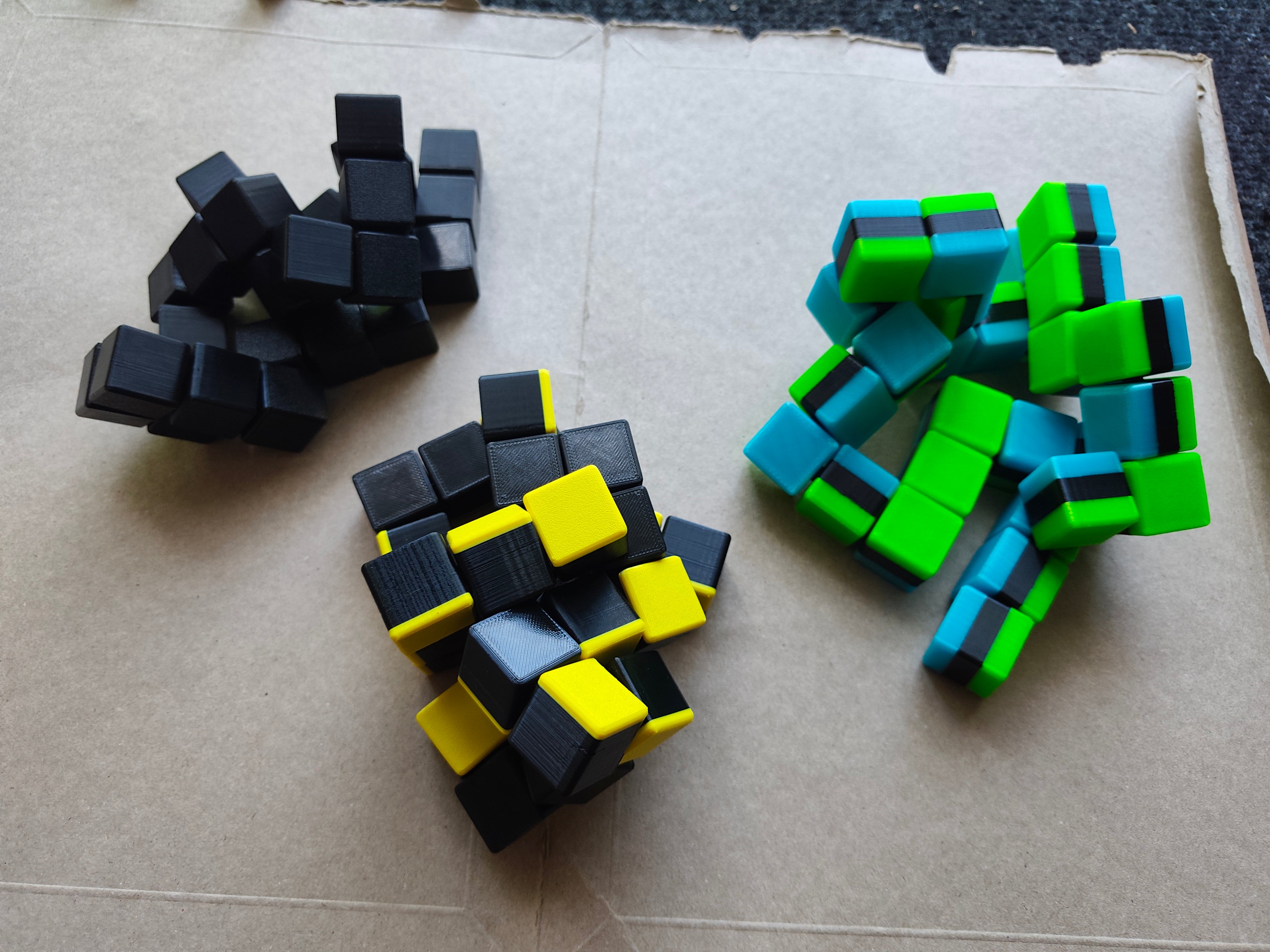 Improved Cube Snake Puzzle