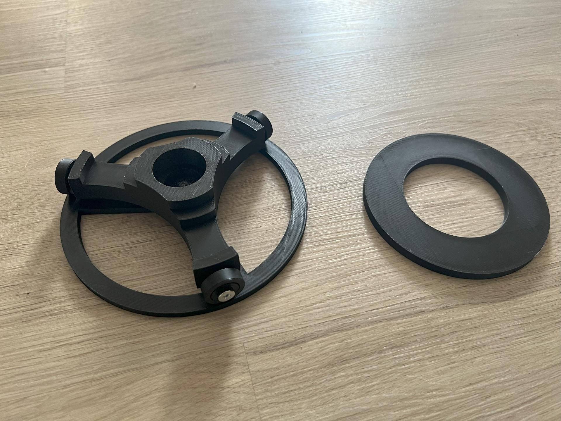 Horizontal Filament/Spool Holder for M5 screws