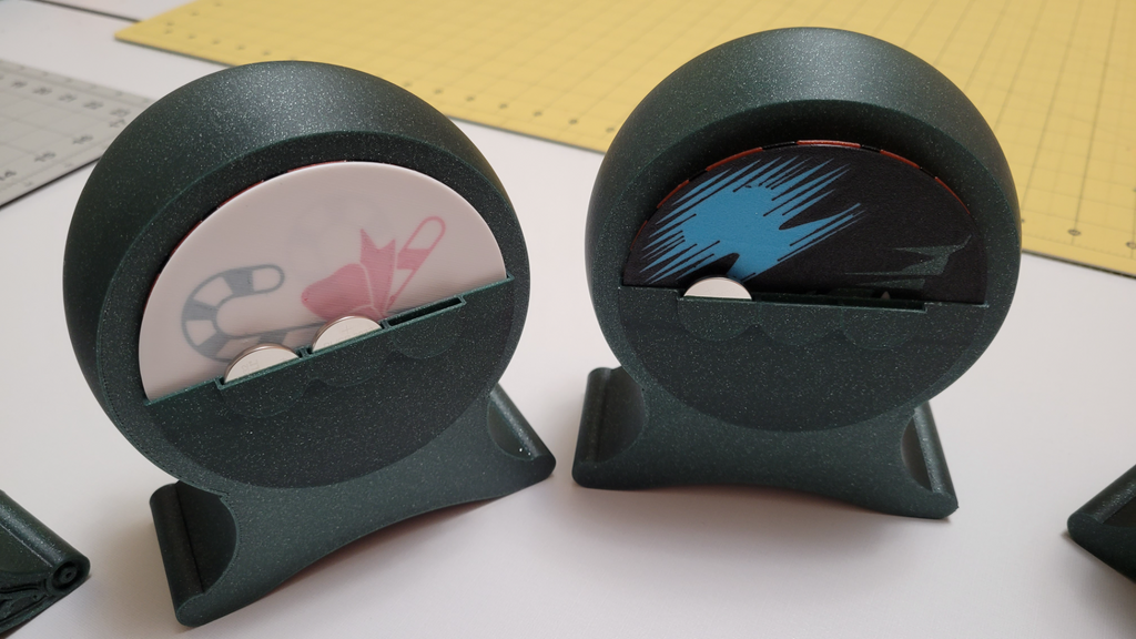 Spare Batteries and Scenes Storage Holder, Tea Light Display