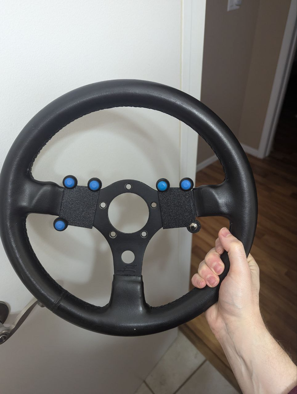 Grant Steering Wheel button hub