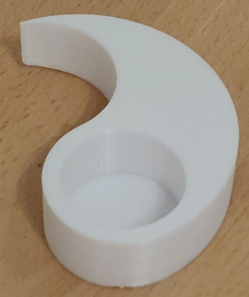 Yin and Yang candle holders