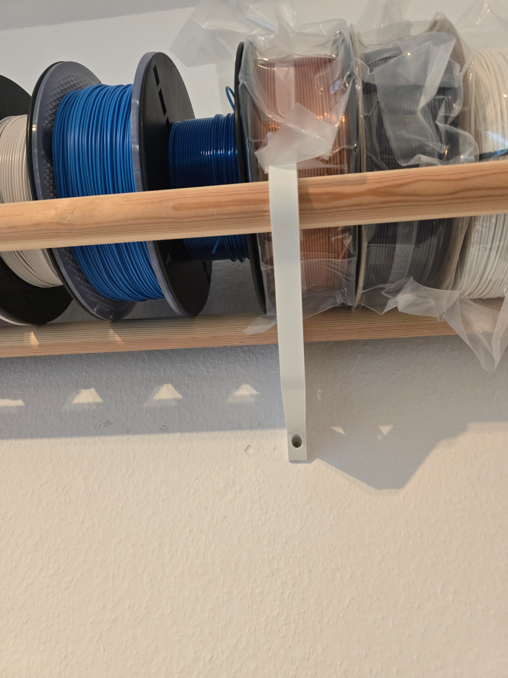 Filament Shelf for 28mm (~1.1 inch) rod/dowel/wood
