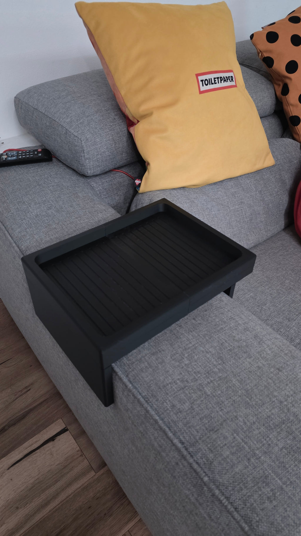 sofa armrest table/tray