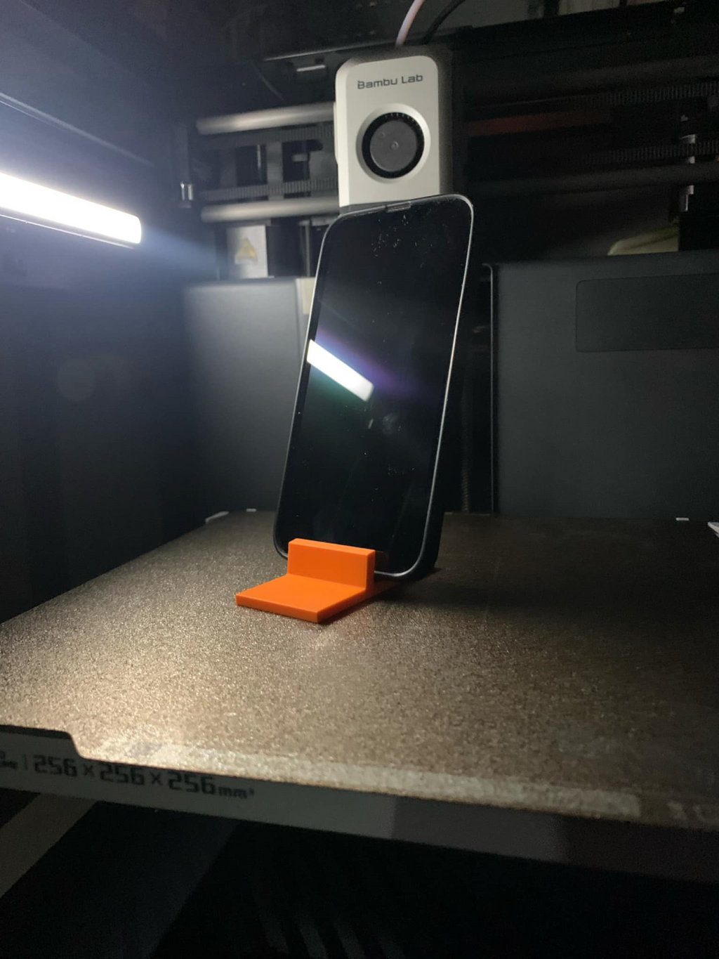 Simple phone stand, no supports, fast print