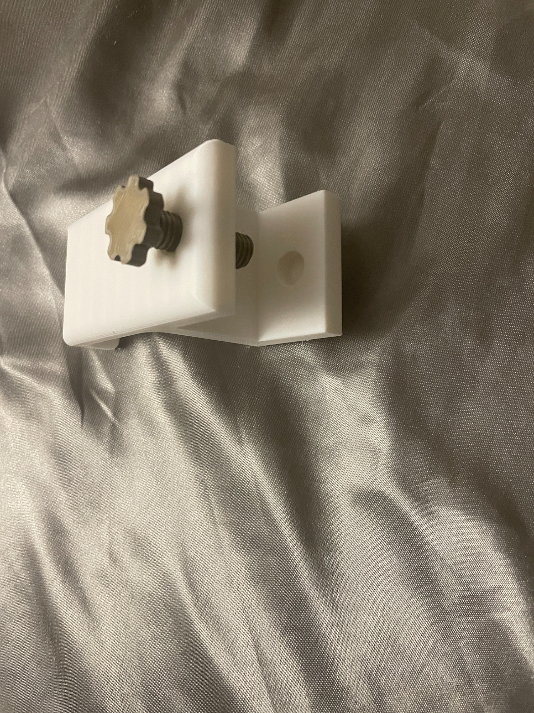 Minimalist Table Headphone stand with Threaded screw