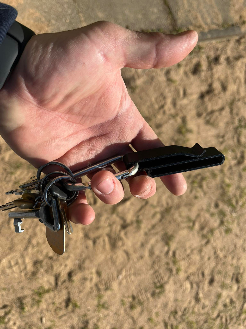 Belt loop for keys, beltclip