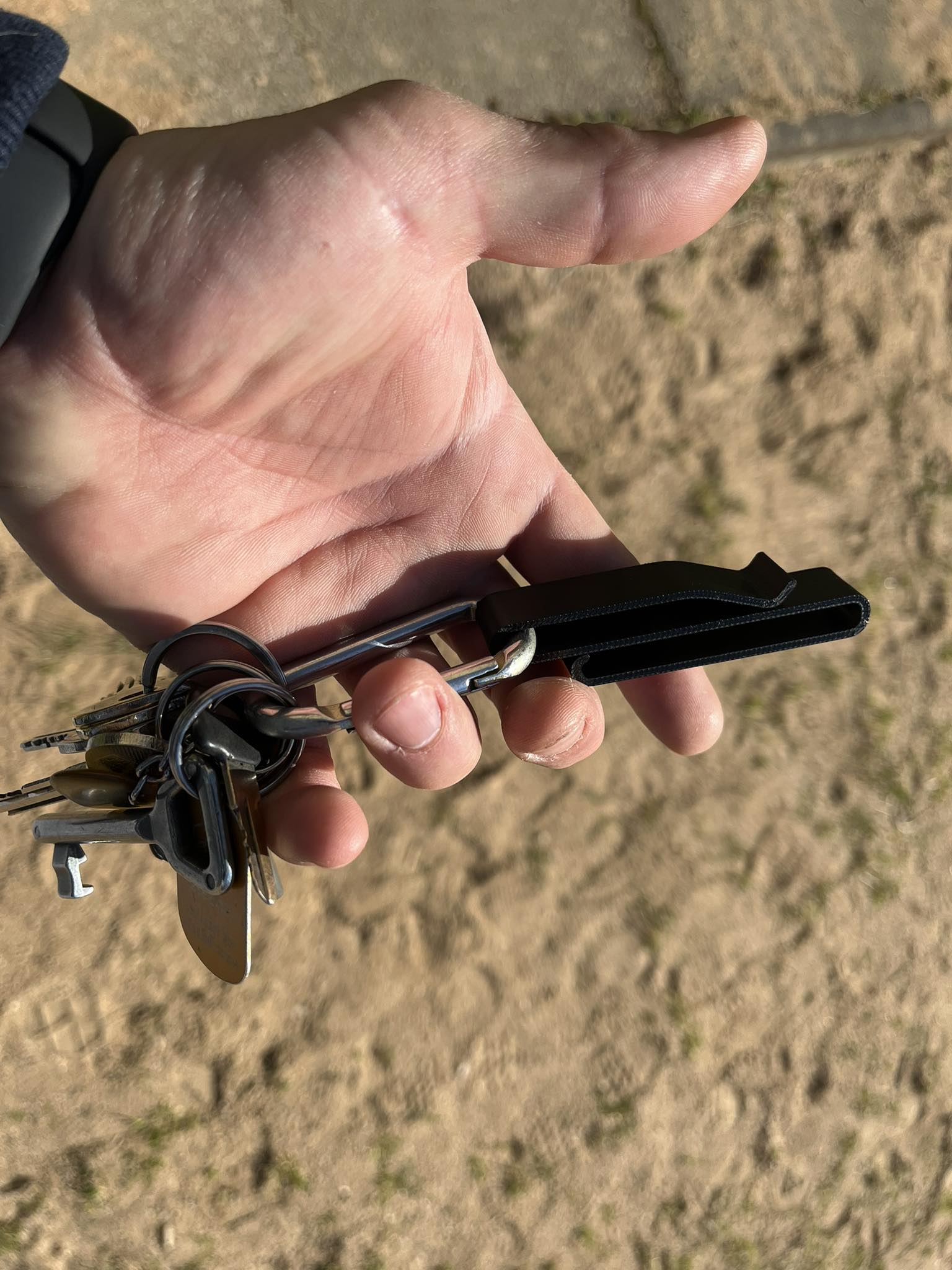 Belt loop for keys, beltclip