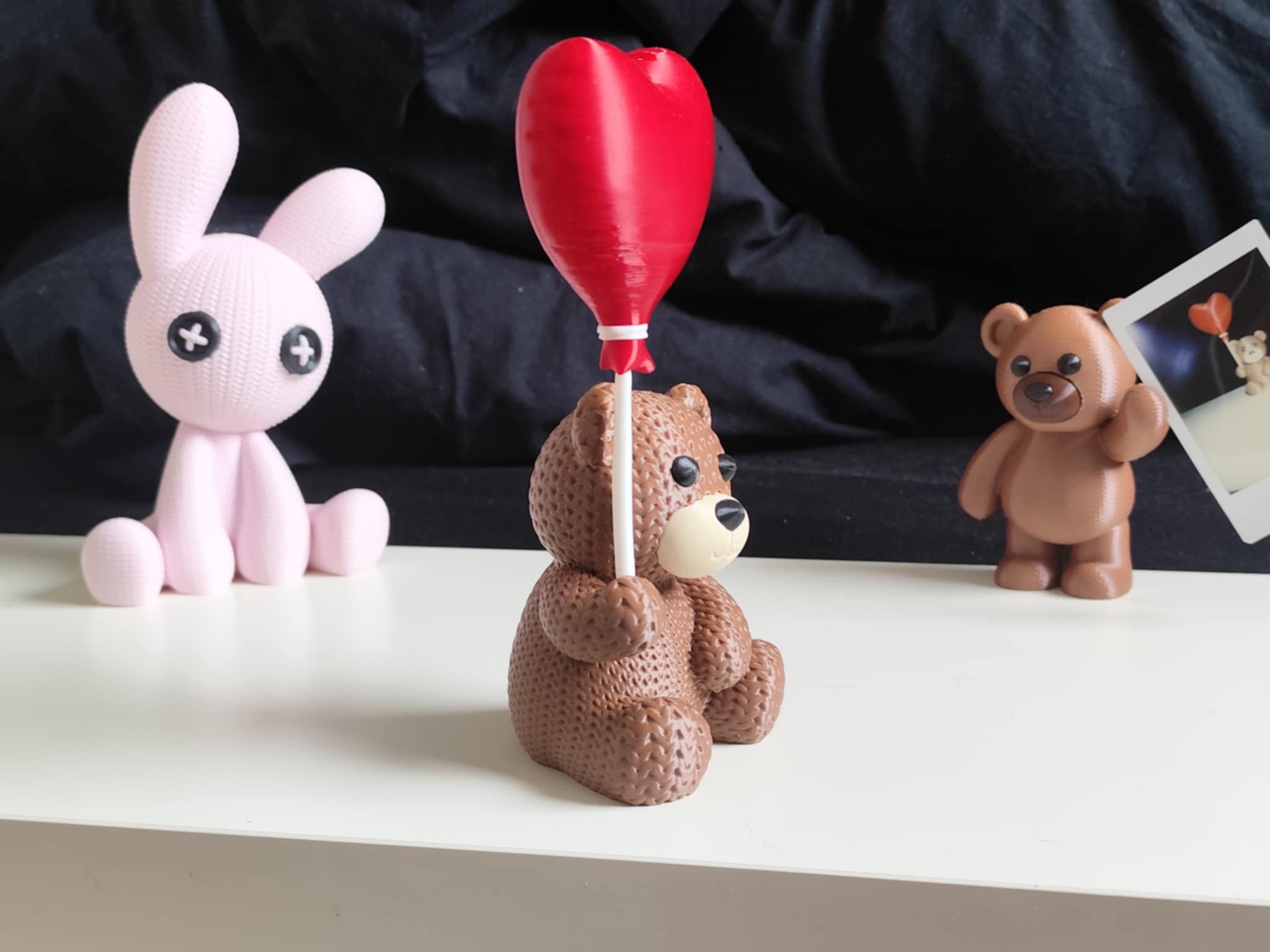 Knitted Teddy with heart balloon NO AMS