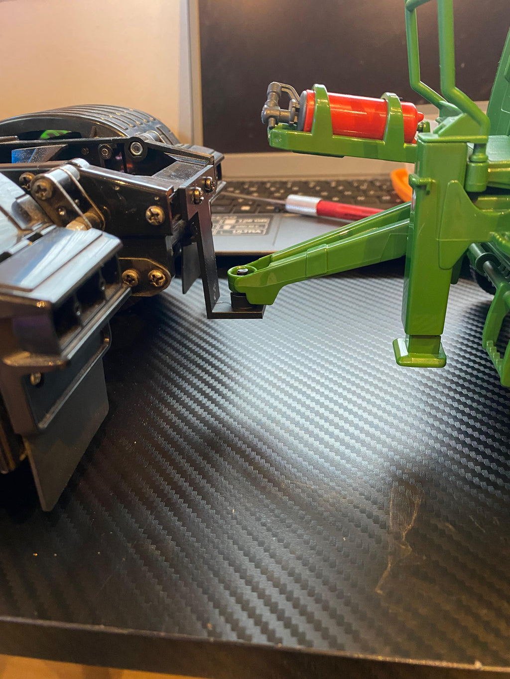 Anhängerkupplung Tamiya Scania für Bruder