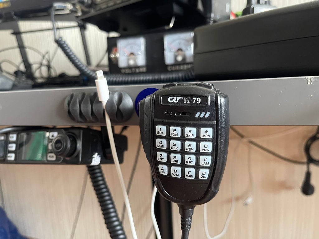 CRT Electro Yaesu FTM microphone holder
