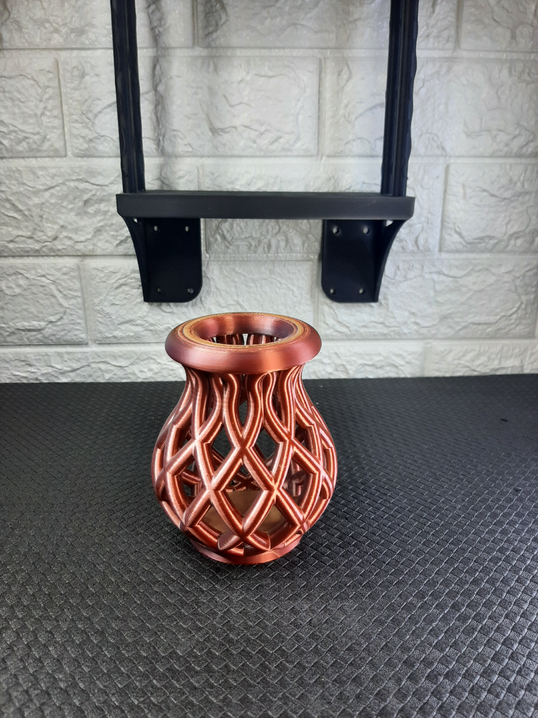 KNITTED VAZE OR TEALIGHT