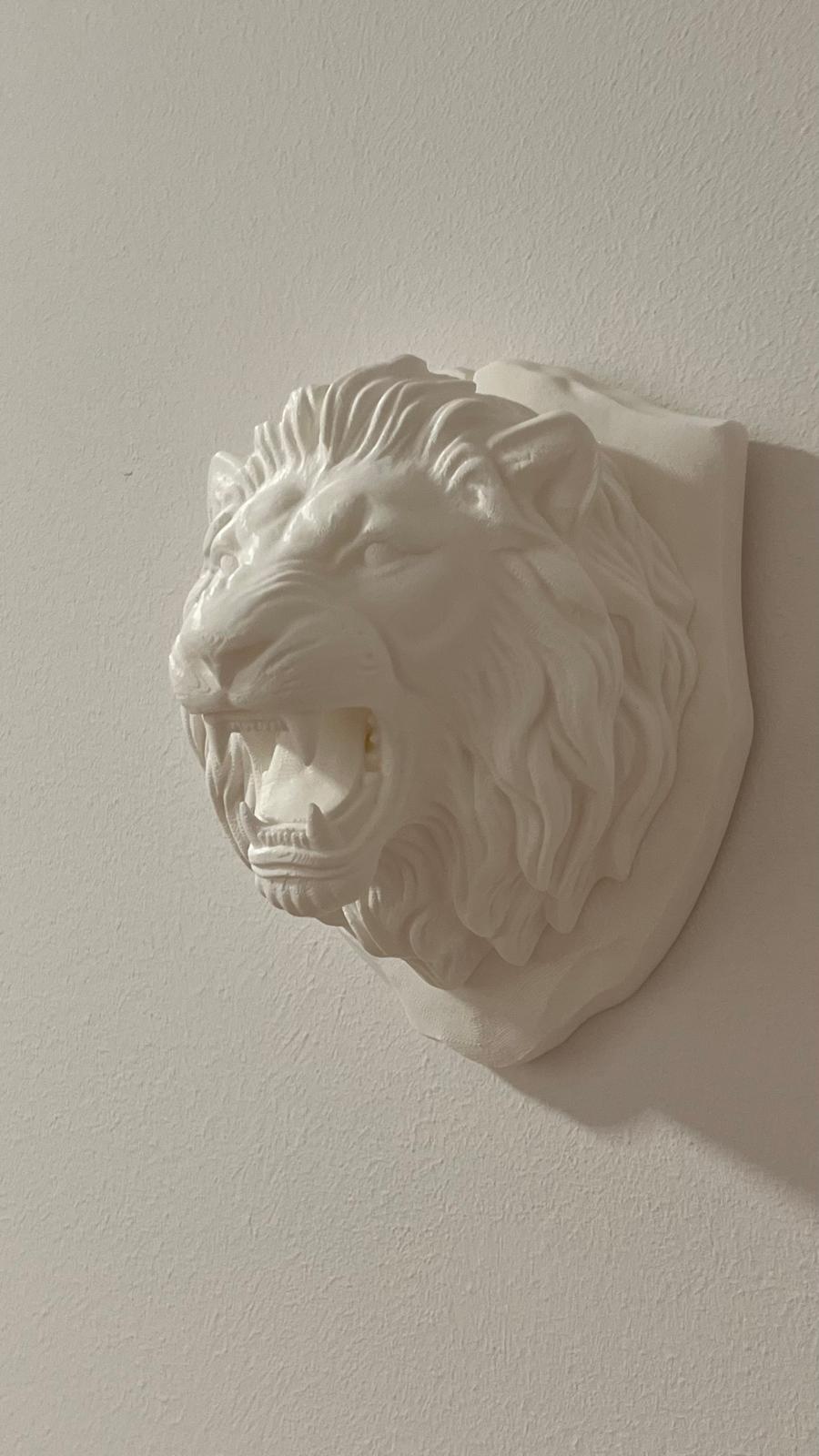 Lion Head Bust - Wall Mount