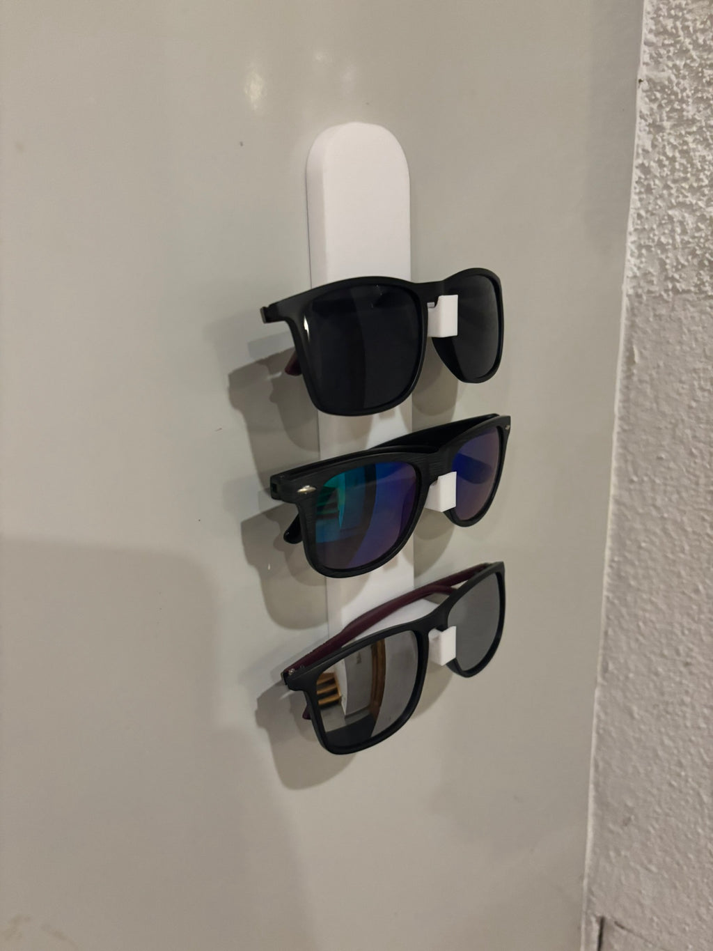 Brillenhalterung mit Magnet- oder Klebemontage