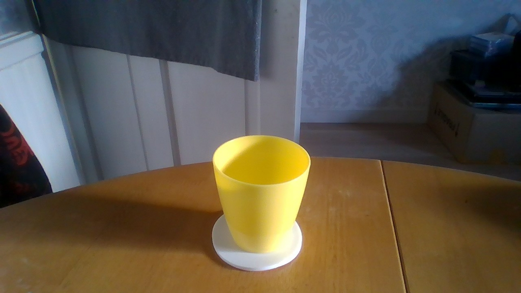 Quick making coaster for cups and mugs.